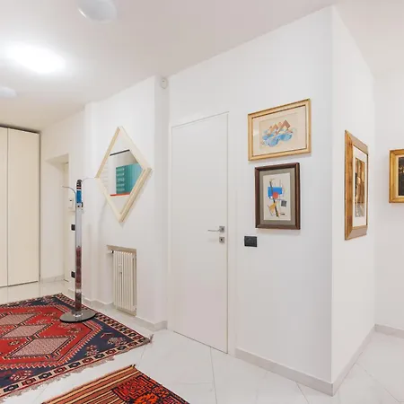 Luxury Art Mi Apartment *