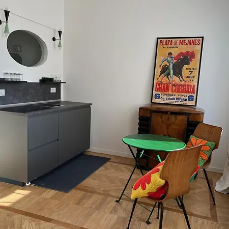 Design In The Heart Of Appartamento Milano