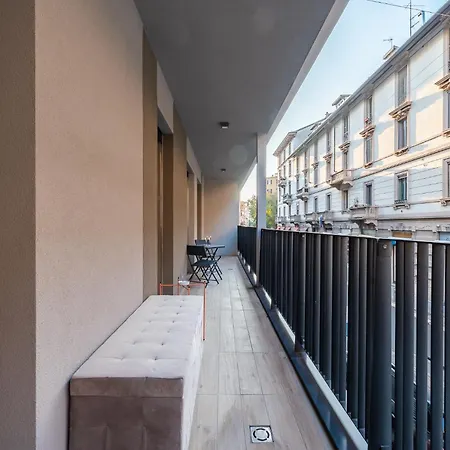 Urban Garden Flat In Modern Style * ミラノ