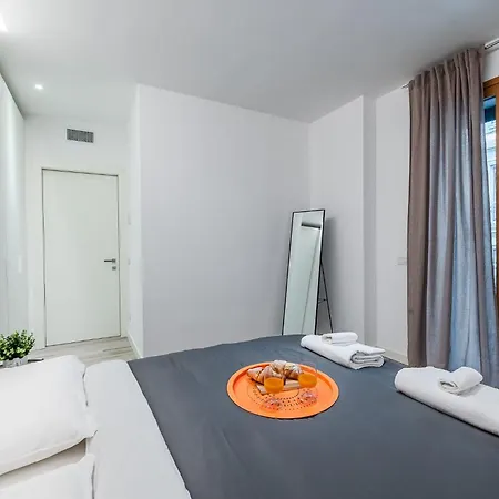 Urban Garden Flat In Modern Style