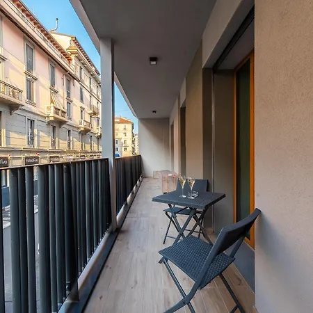 Urban Garden Flat In Modern Style ミラノ