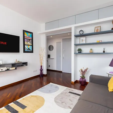 Apartment Citylife - Exclusive Skyline View Near The Metro