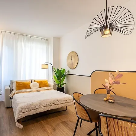 Navigli Duomo Chic Wifi Ac شقة