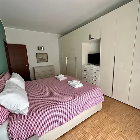 Casa Adeore * Milan