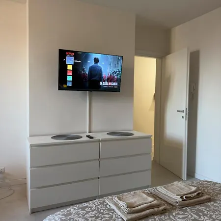Apartment Sky Urban Valtorta Milan