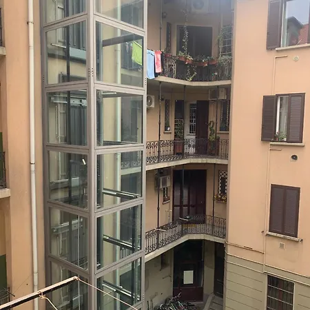 Posto Letto In Zona Nolo 民宿