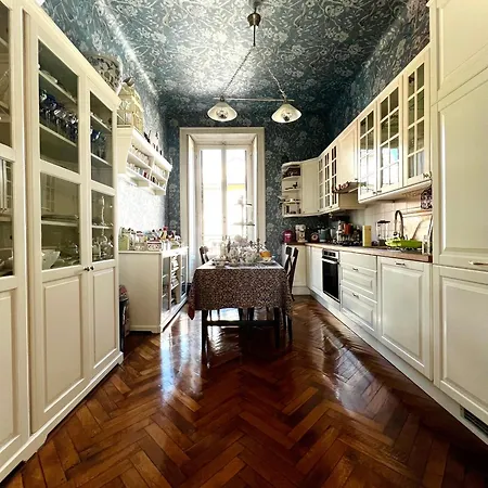 Charming Elegant In Historic Art Nouveau Building,