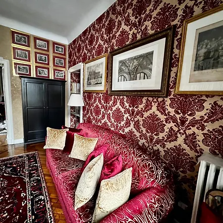 Charming Elegant In Historic Art Nouveau Building,
