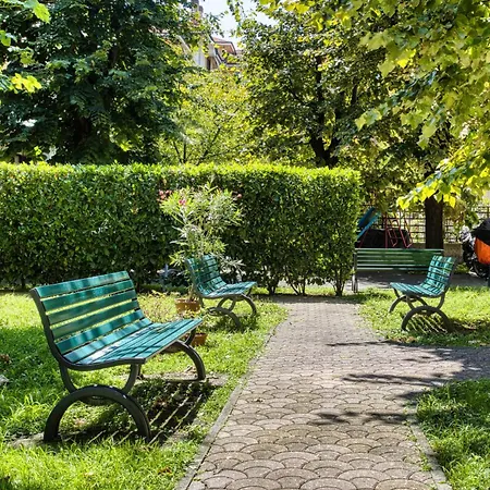 Walk To Navigli - Via Gola - 2 Bedrooms Apartment Milan