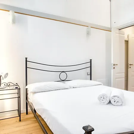 Walk To Navigli - Via Gola - 2 Bedrooms