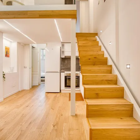 Apartment Walk To Navigli - Via Gola - 2 Bedrooms *