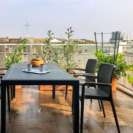 Penthouse In The Sky With 30 Sqm Terrace Station Apartment