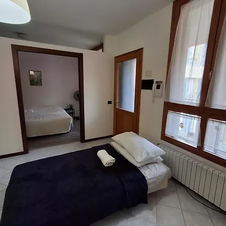 Navigli Star Apartamento Milão