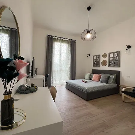 Carrara 23 Navigli Be Like! - Duomo Forum Bocconi Apartment *