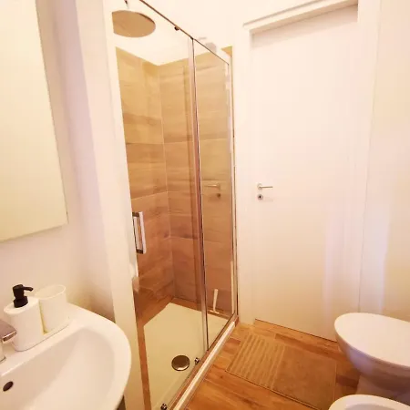 Cozy Flat 50 Meters From The Metro