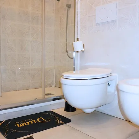 007 Luxury Retrait Apartment *