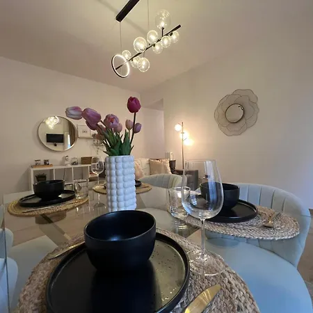 Apartment La Regina Delle Locazioni In Bocconi