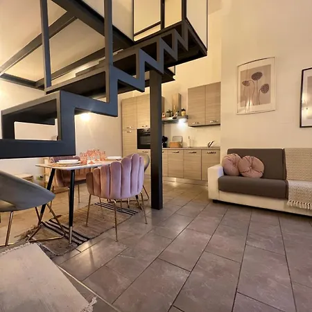 La Regina Delle Locazioni In Porta Romana 2 Lejlighed *