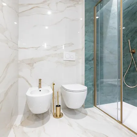 2co4 - Duomo - Modern - * ميلان