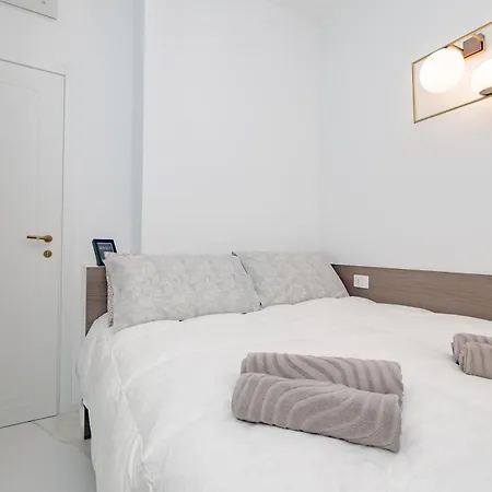 Apartman 2co4 - Duomo - Modern - Milánó