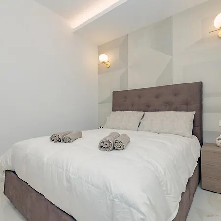 1co4 - Duomo - Luxurious And - شقة *