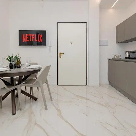 1co4 - Duomo - Luxurious And - * ميلان