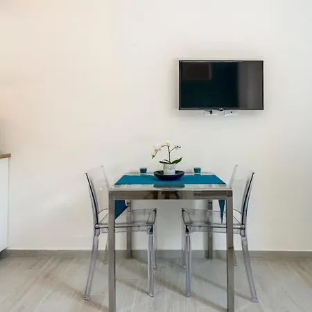 Navigli - Darsena; La Perla Di Apartmán