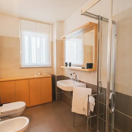 Giax Panoramic View Parking