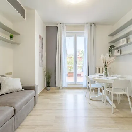 アパート Elegante Attico Con Terrazzo Esclusivo