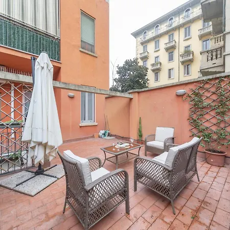 Апартаменты Design With Terrace In Милан