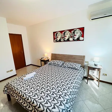 Apartment Big In Navigli District With 2 Balcony And Parking Milan
