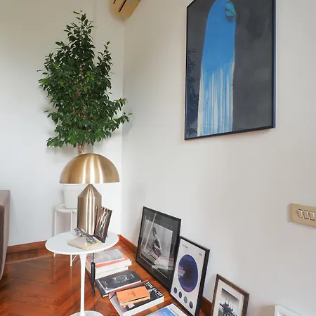 Piano Alto Vista Sul Parco