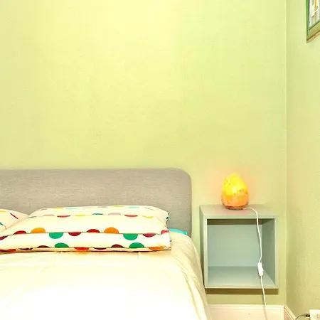 Cozy One-bedroom In Apartamento