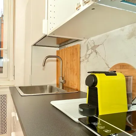 Apartman Cozy One-bedroom In *