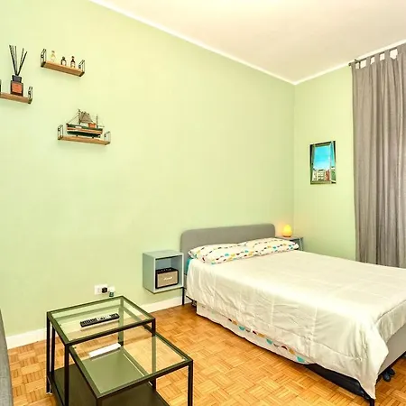 Apartman Cozy One-bedroom In *