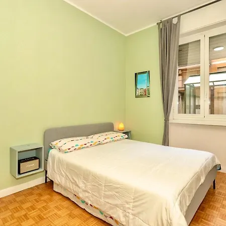 Apartman Cozy One-bedroom In *