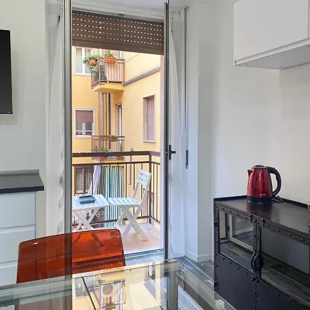 The Nomad's Nest - Near Station And Corso Buenos Aires Apartment