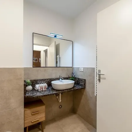 Authentic Private Flat 2 Min From Navigli Apartment