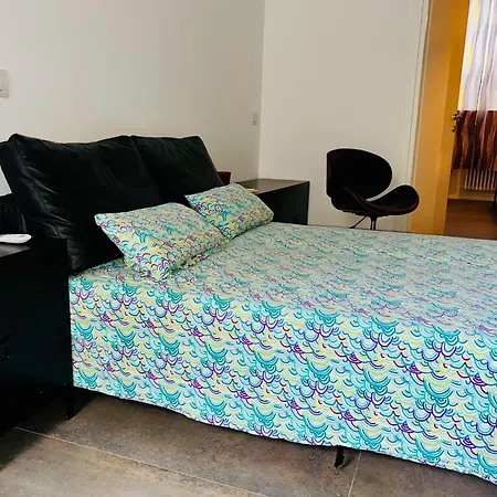 3 In Navigli Center Close To The Metro With Parking Milão
