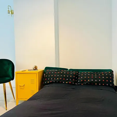3 In Navigli Center Close To The Metro With Parking Apartamento *