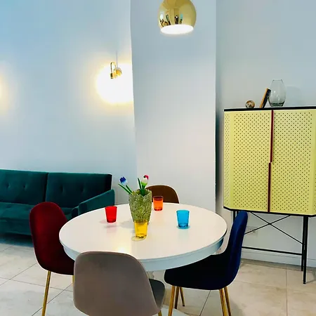 Apartment 3 In Navigli Center Close To The Metro With Parking *