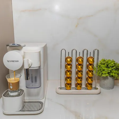 Luxury 2 Bedroom In *