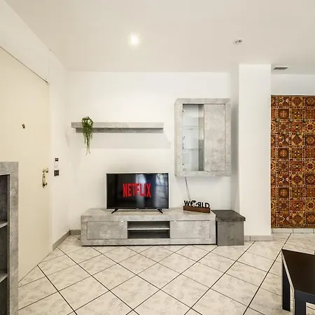 Casa Gioia 50 Metres From The Metro Wifi Ac 아파트
