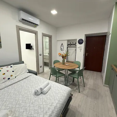 Apartment Duomo 10 Minutes-Metro M4 Argonne-Linate Airport