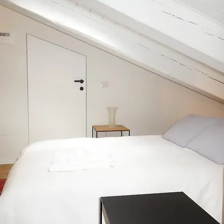 Апартаменты Charming On The Roofs Of Navigli Милан