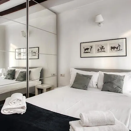 Apartment Just Urban - - Corso Genova Mailand