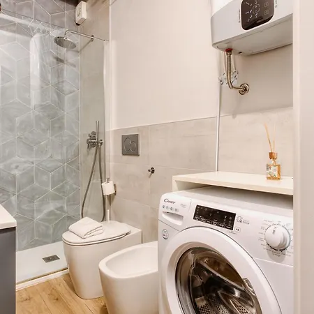 Just Urban - Accogliente Bilocale In Centro Metro M2 E M4 Appartement