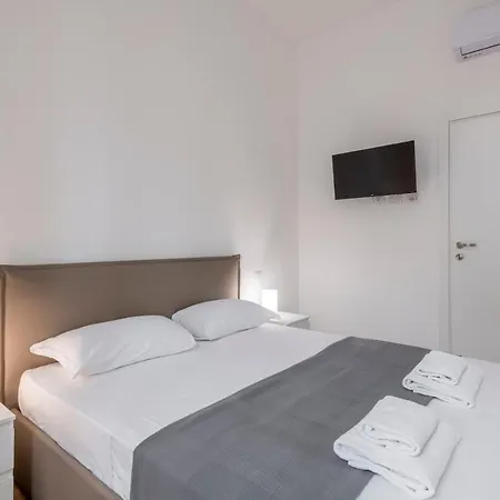 Apartment Prealpi1-design With Two Double Bedrooms *