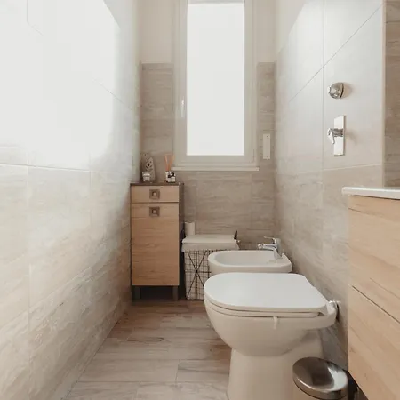 Gohost - Il Sorriso Di Fofo - Cozy Flat Near Navigli