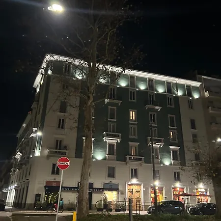 Apartment Moderno Multicomfort - Premuda Luxury Milan